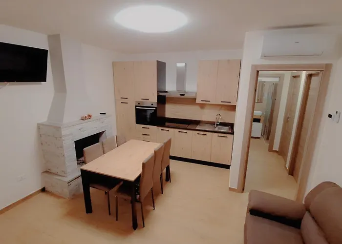 Casa Martin 2 Apartman Tolè