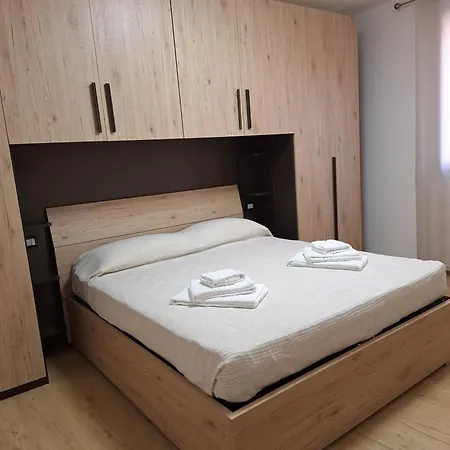Apartment Casa Martin 2 *